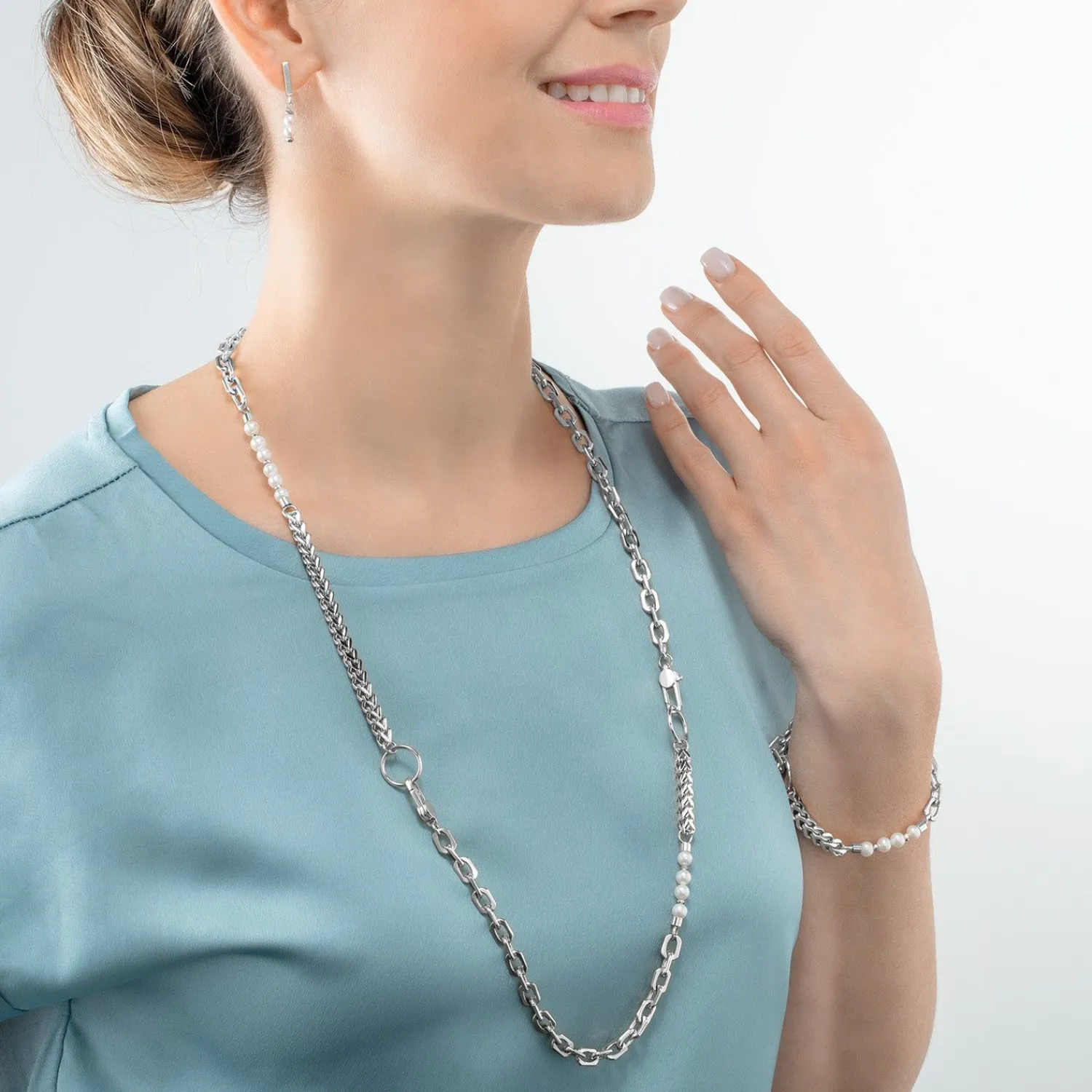 armband_shape_shifter_swa_3.webp COEUR DE LION Armband Shape Shifter Süßwasserperlen Silber- Perlenarmbänder