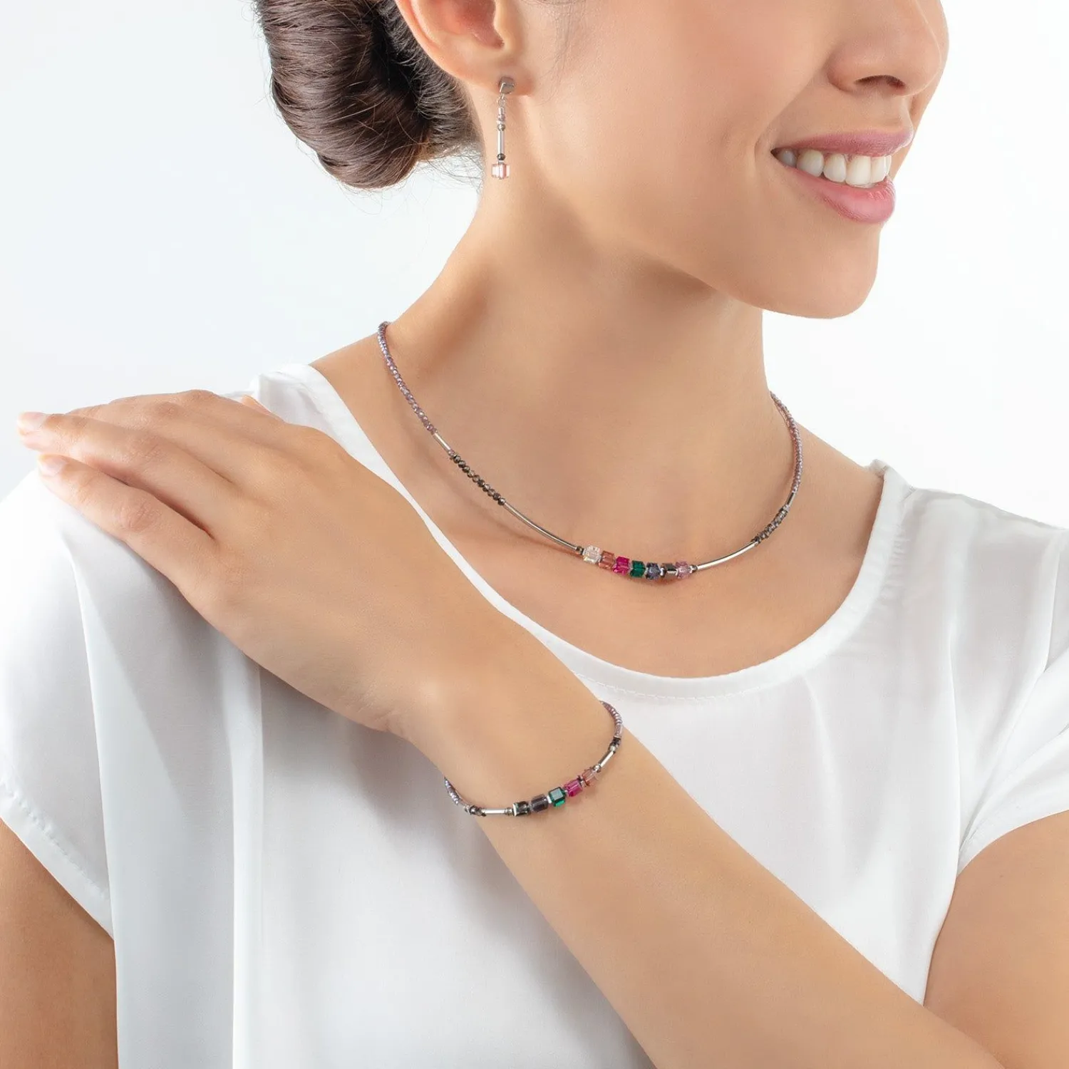 cube_story_minimalistisch_2-1.webp COEUR DE LION Cube Story Minimalistisches funkelndes Armband mehrfarbig im Jugendstil- Kristallarmbänder