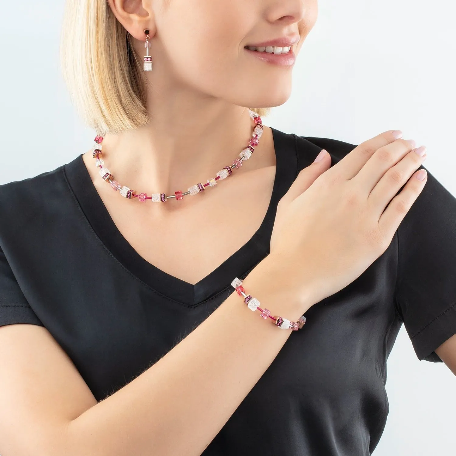 geocube_iconic_nature_ohr_2-6.webp COEUR DE LION Geocube® Iconic Nature Ohrringe Rosa Weiß- Geocube® Ohrringe