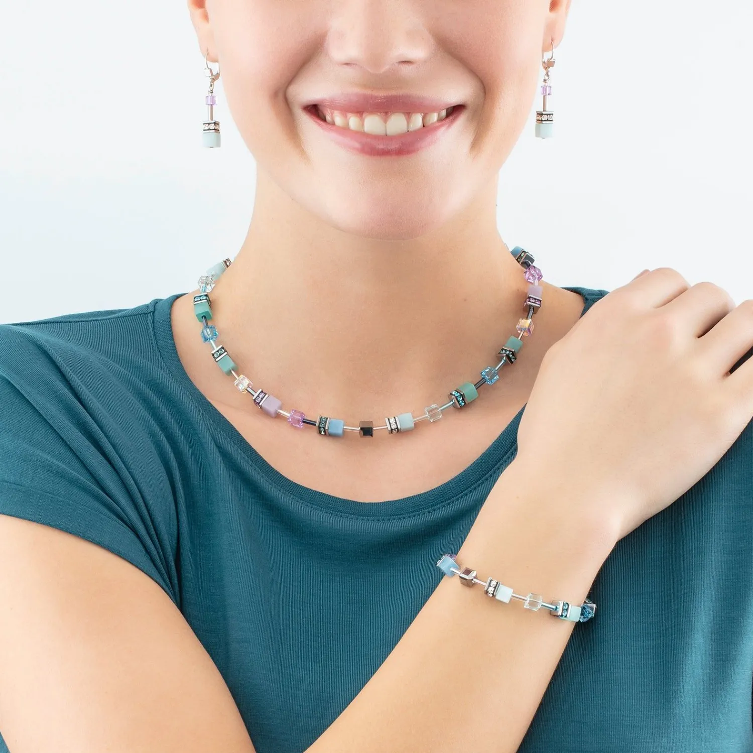 geocube_iconic_ohrringe_a_2-2.webp COEUR DE LION Geocube® Iconic Ohrringe Aqua-Lilc- Ohrhänger