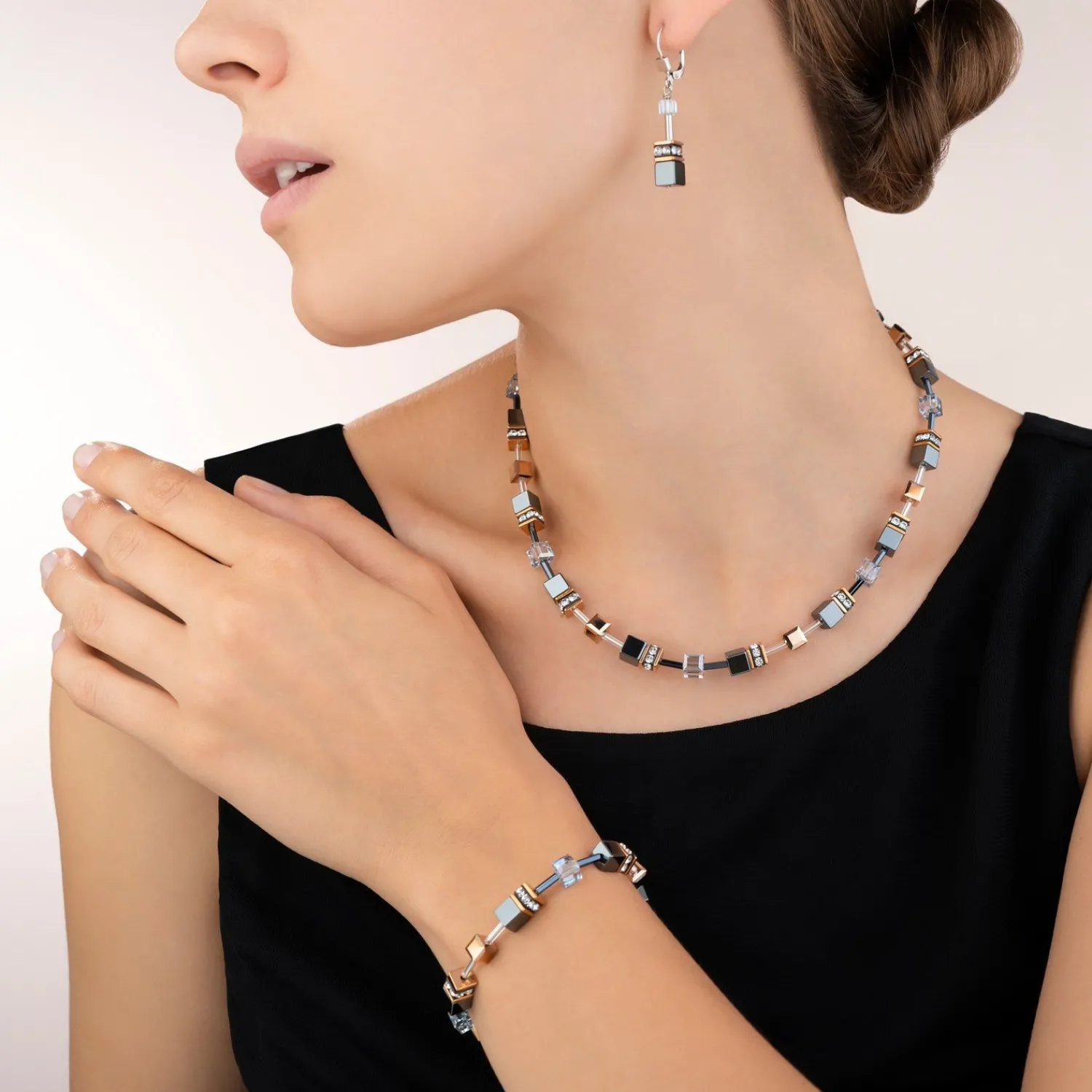 geocube_ohrringe_eisblau_2-2.webp COEUR DE LION Geocube® Ohrringe Eisblau- Geocube® Ohrringe