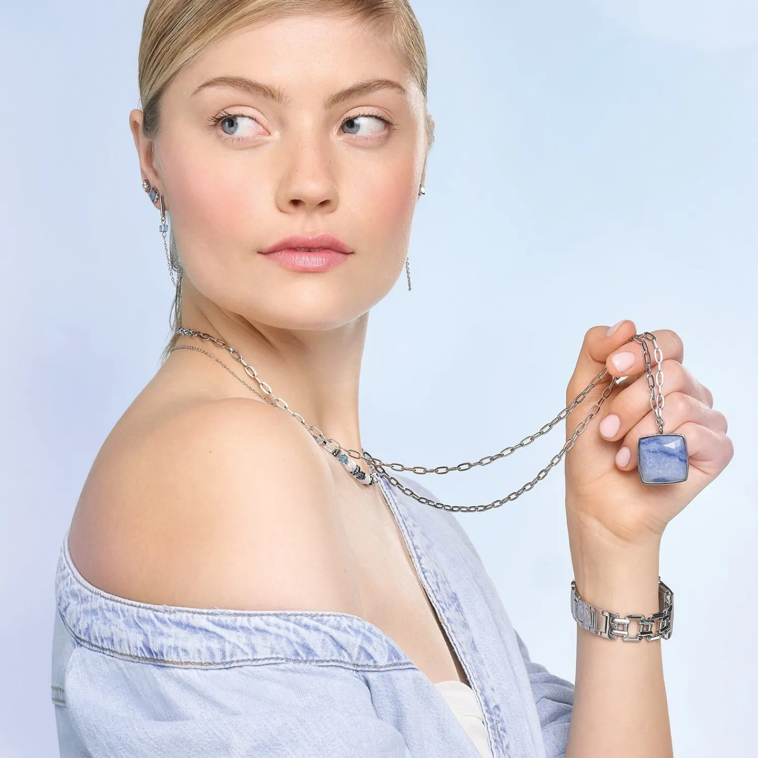 halskette_oe_amulett_quad_1-4.webp COEUR DE LION Halskette Oe Amulett Quadratischer Aventurin Silber-Blau- Lange Halsketten