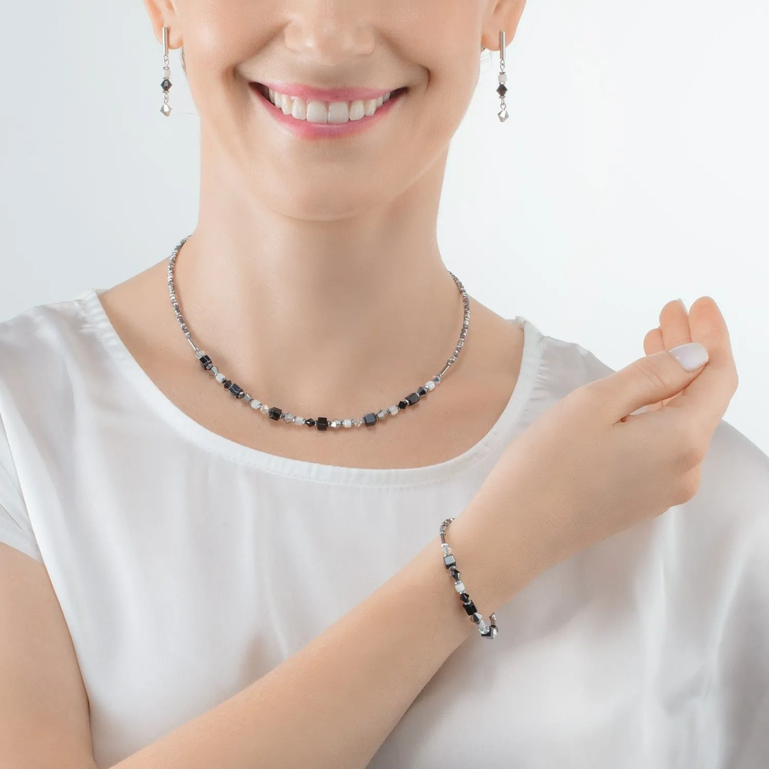 princess_shape_mix_halske_2-1.webp COEUR DE LION Princess Shape Mix Halskette Schwarz-Weiß- Echter Stein