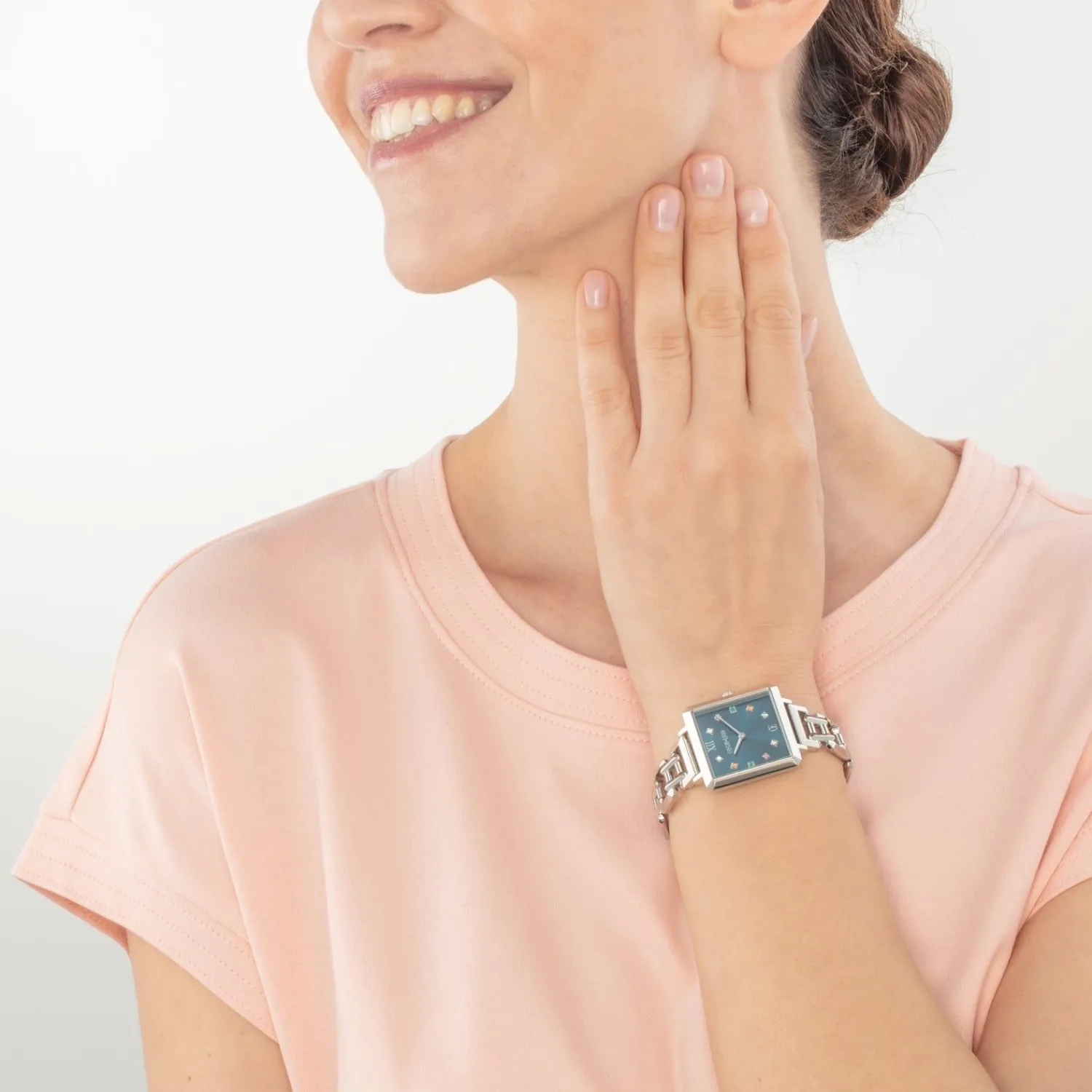 sehen_sie_sich_die_iconic_2.webp COEUR DE LION Sehen Sie sich die Iconic Cube Statement Noble Petrol Silver an- Uhren